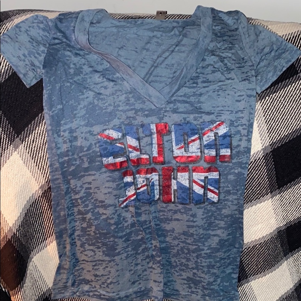 V-neck shirt